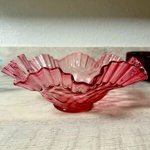 ✨SOLD✨ Vintage Fenton Pink Cranberry Diamond Optic Fluted Ruffled Bowl
